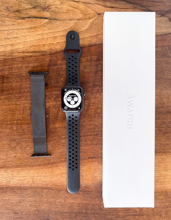 Apple Watch Series 6 Stainless Steel 44mm GPS + Cellular 2
