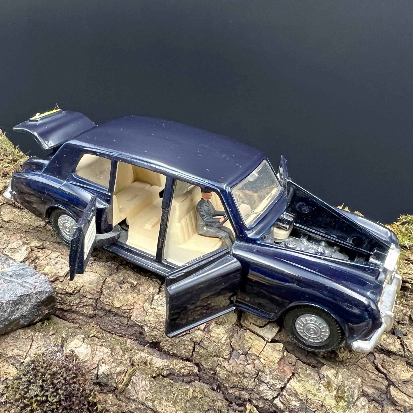 Rolls Royce Modellini d'auto: Rolls Royce Phantom V – Vitrinenmodell – Usato da Häusernmoos venduto da adlerfedern 1