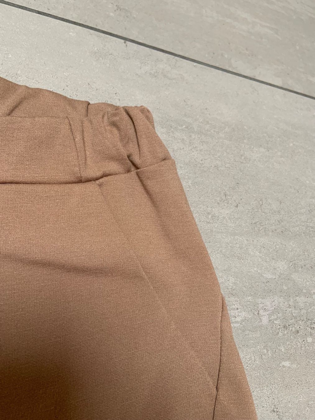 Pantaloni: Lässige Schlupfhose aus Jersey – Nuovo (secondo la descrizione) da Sigriswil venduto da ck56 2