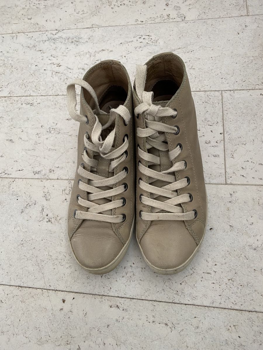 Scarpe da donna: Beige Lederschuhe – Usato da Bellach venduto da Legdance 1