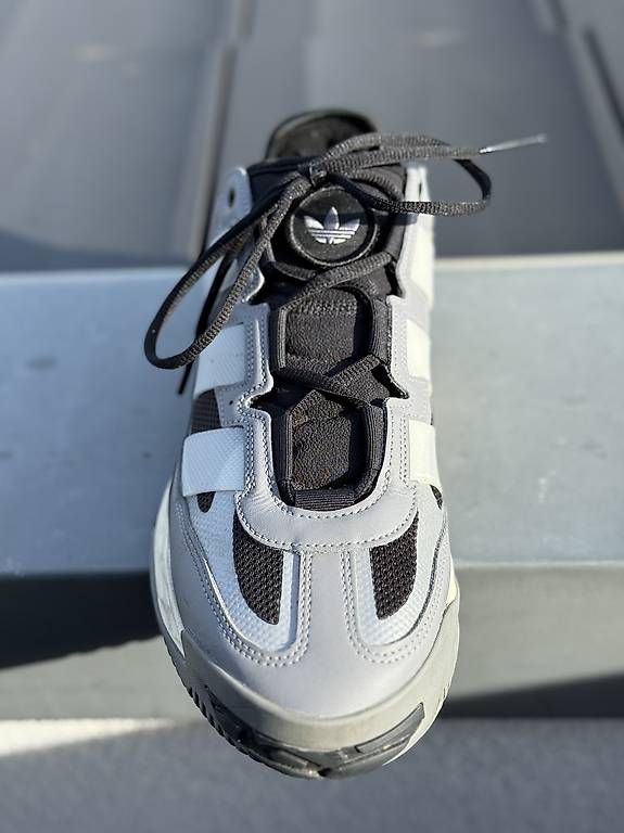 Adidas Scarpe da uomo: Chaussure Adidas – Usato da Neuchâtel venduto da didi10k 3