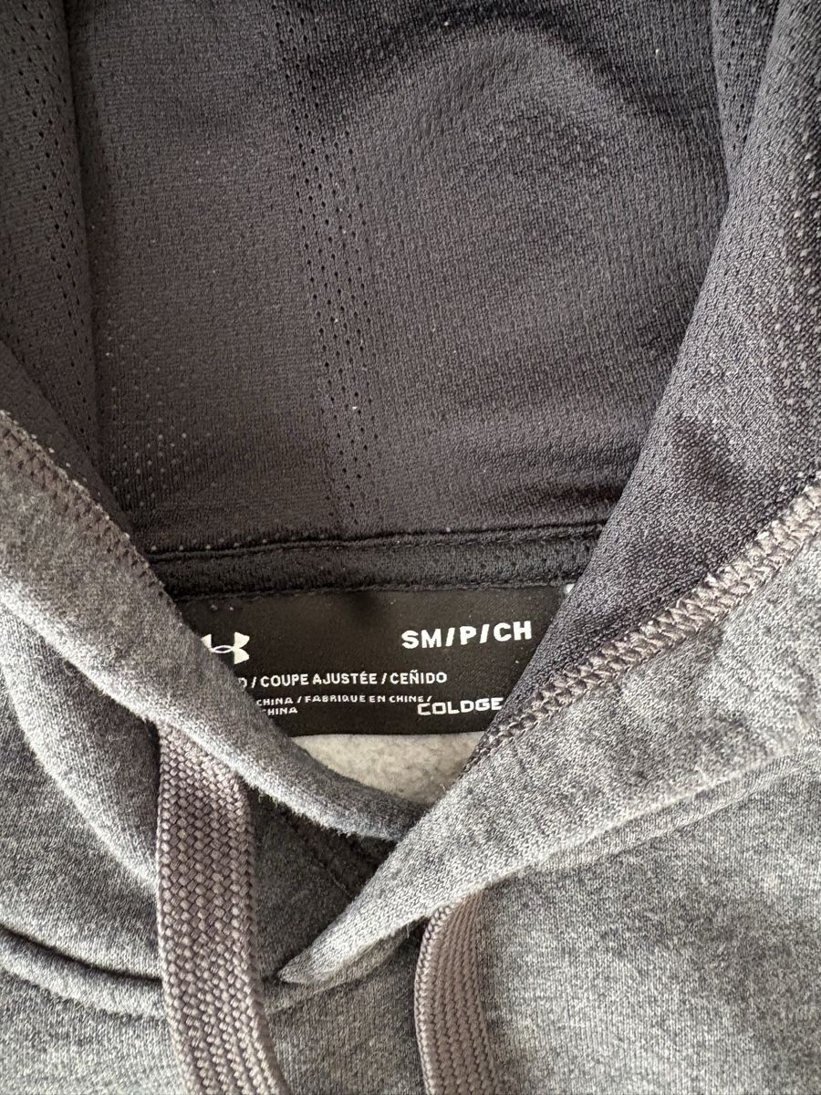 Under Armour Lotti di vestiti: Under Armour Pullover und Jacke (S) – Usato da Arbon venduto da Bab 4