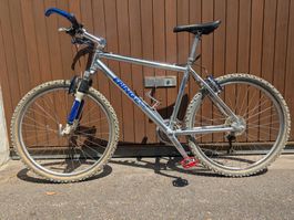 Retro MTB Ering Komplett Shimano Deore XT / RockShox