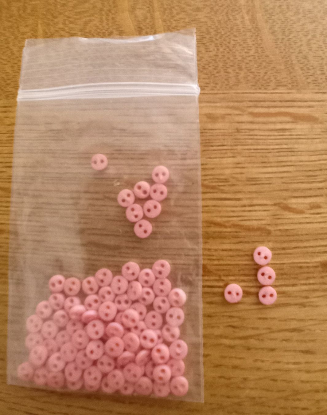 Bottoni: Knöpfe 4 mm Durchmesser 100 Stk. rosa – Usato da cham venduto da schnuefi61
