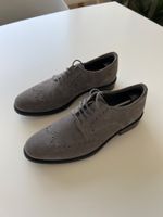 Schöner Brogue Herrenschuh in grau von GEOX Gösse 40/ 41
