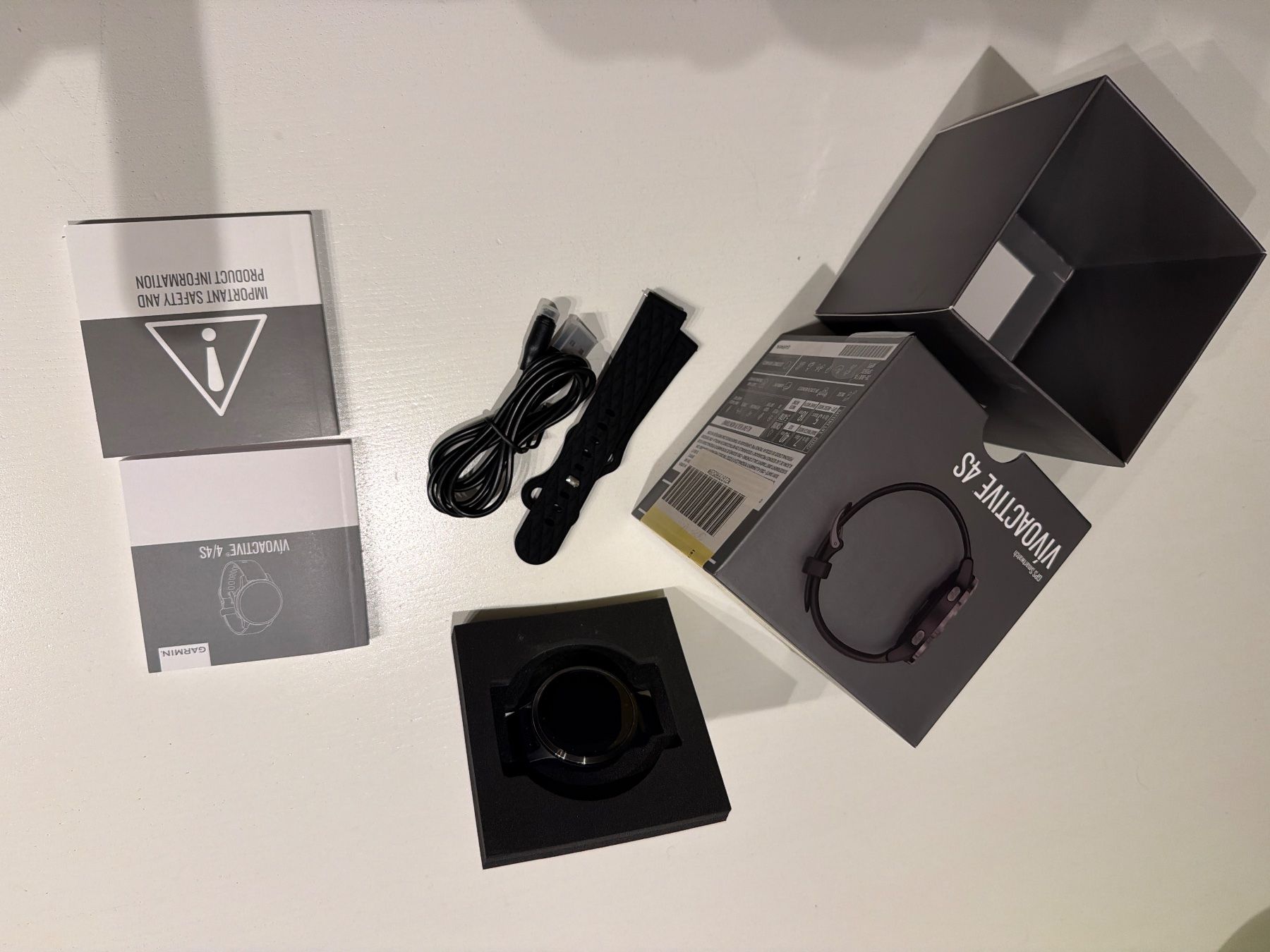 Garmin Smartwatch: Garmin Vivoactive 4S – Gebraucht aus Windisch von Kuriosa