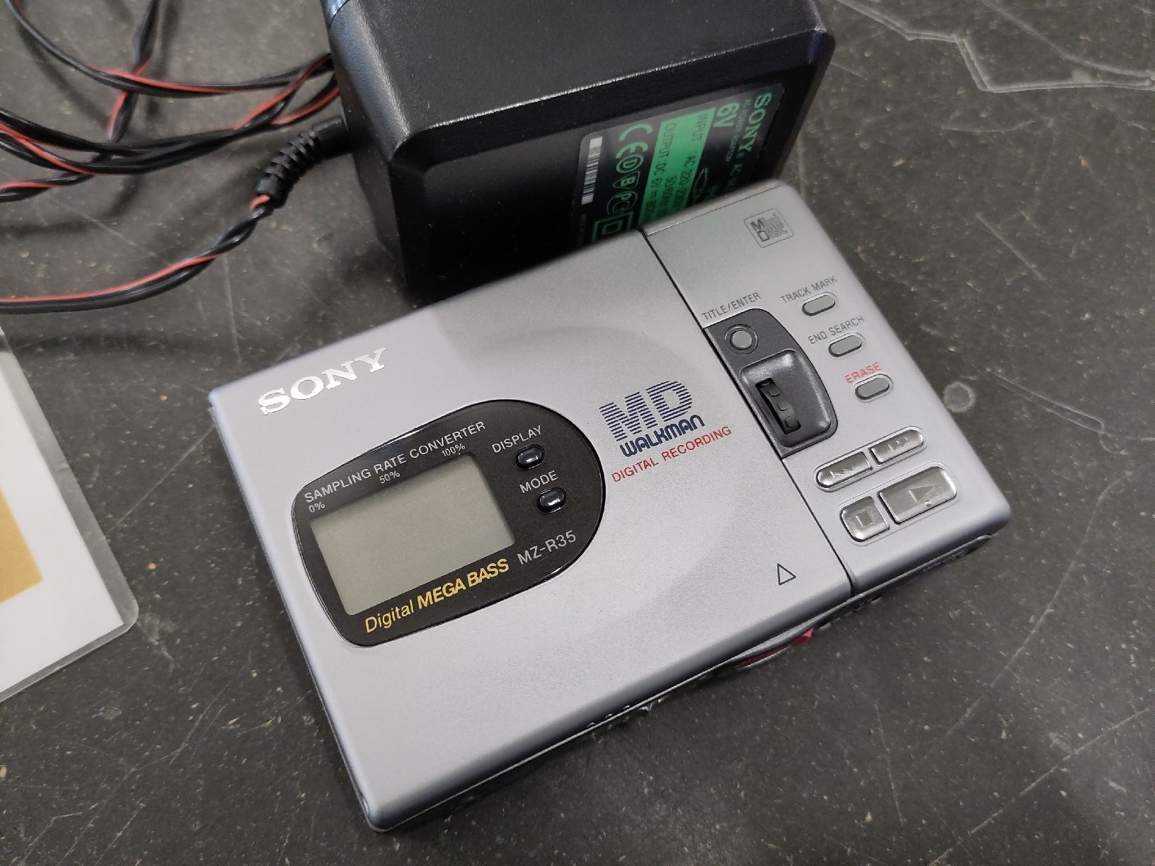Sony Lettore multimediale portatile: Walkman MiniDisc Recorder MZ-R35 – Usato da Pratteln venduto da Cartonsducoeur_bl
