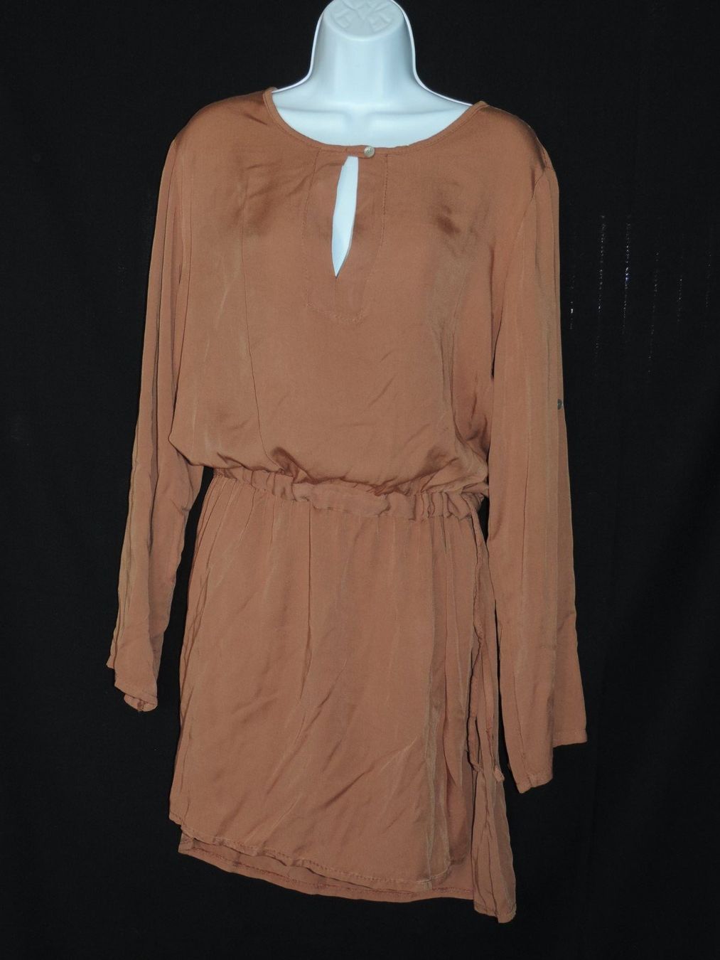 Kleider: robe tunique chemise brun camel – Gebraucht aus Genève von Axelle333