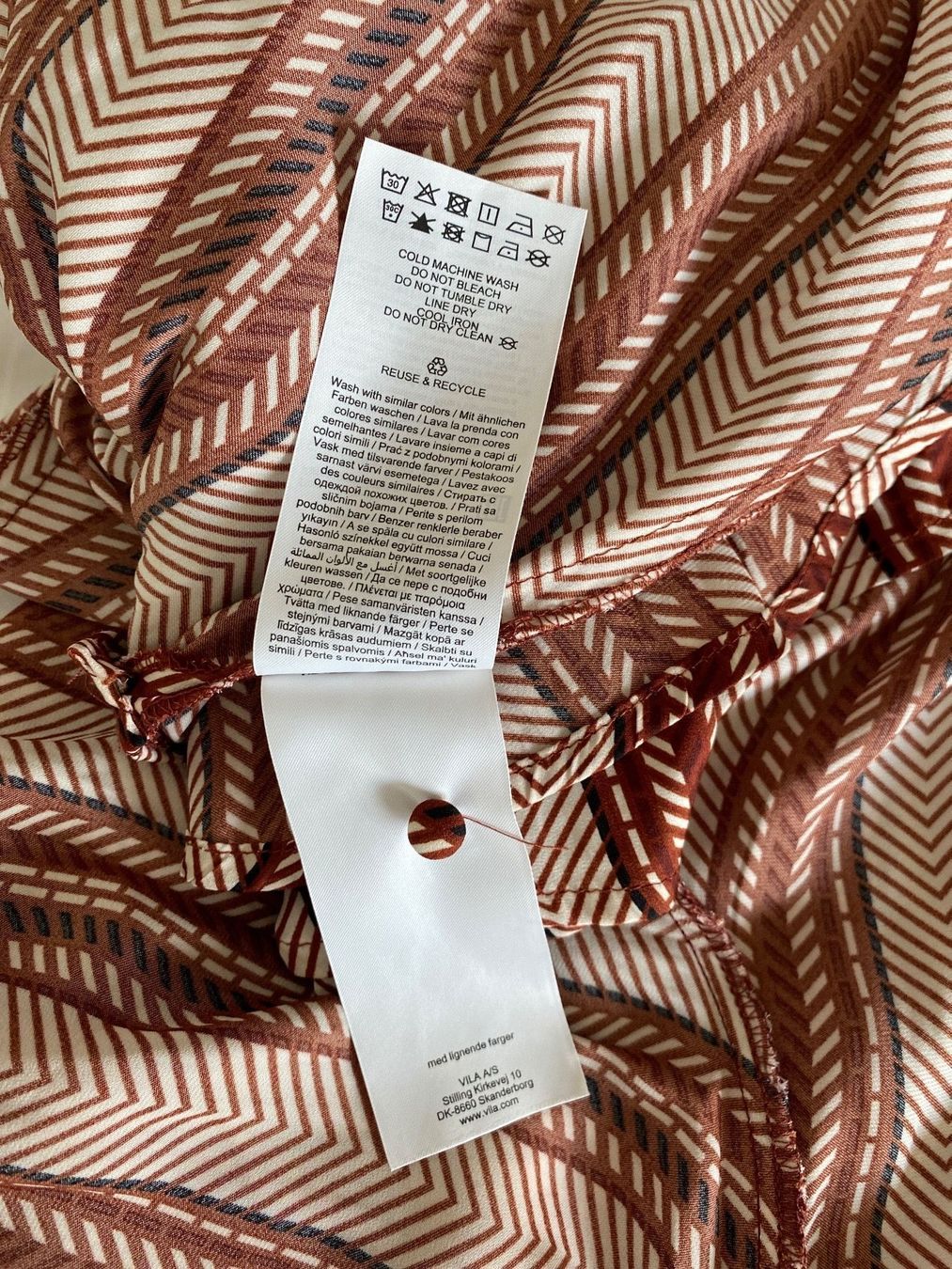 Vila Vestiti: Vila Kleid G40 – Usato da Dübendorf venduto da Levintreyer 5