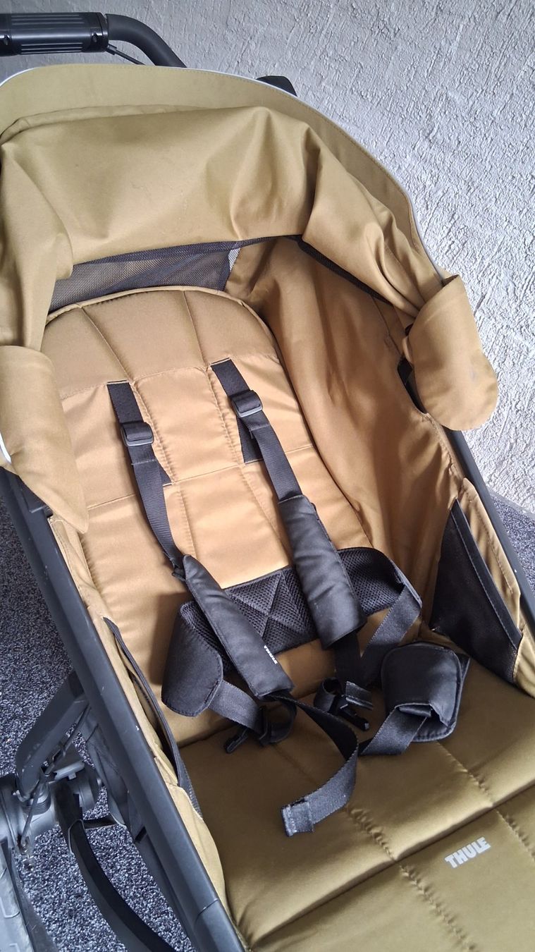 Thule Carrozzine: Poussette Thule Urban Glide – Usato da St-Légier-Chiésaz venduto da dma_699g 2