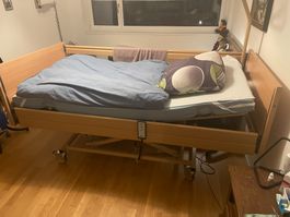 Patientenbett