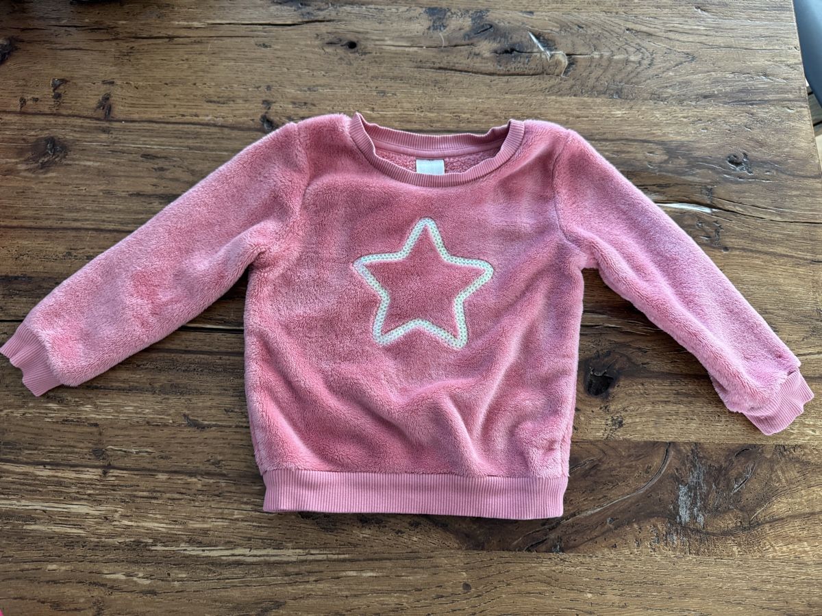 C&A Pullover & Sweatshirts: C&A Mädchen Pullover Grösse 92 – Gebraucht aus Wangen b. Olten von na_wal