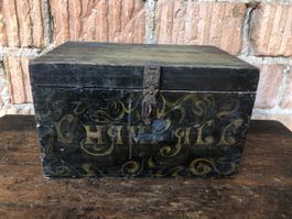 Antike Truhe, Handbemalt, um 1900, Zauberkasten Tolle,