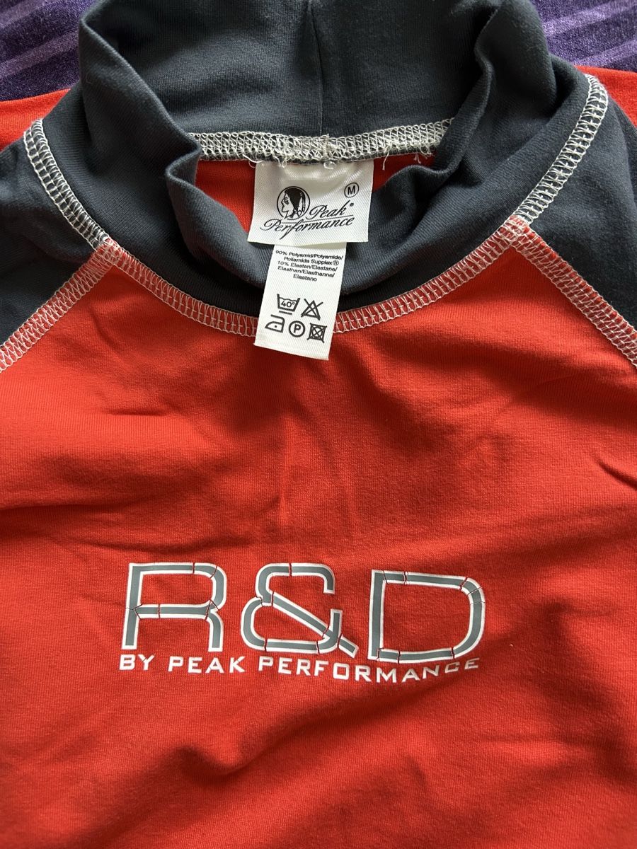 Peak Performance Top: R&D Peak Performance Thermoshirt – Usato da Zürich venduto da ElsterAuge7 1