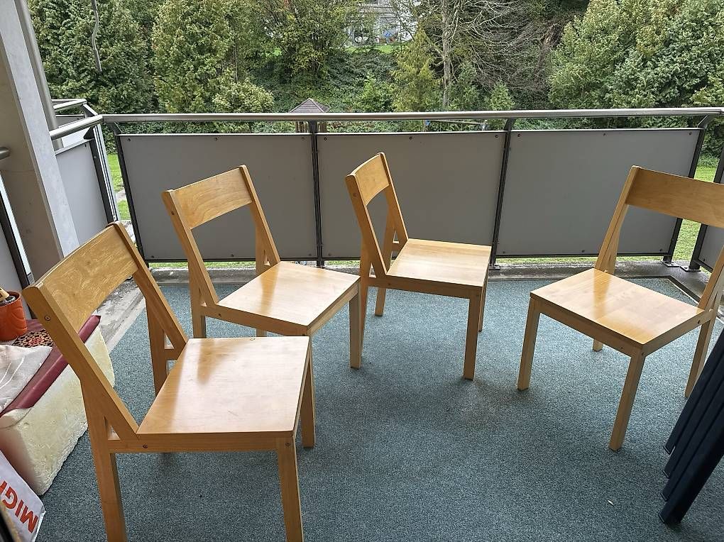 Sedie: 4 Stühle Massivholz – Usato da Luzern venduto da gad_7cqv 2
