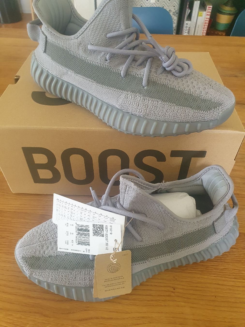 Adidas Scarpe da uomo: YEEZY BOOST 350 V2 – Nuovo e nell'imballaggio originale da Fribourg venduto da Air_i7891 3