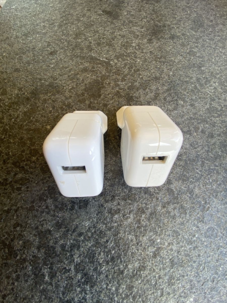 Apple Caricabatterie: Original Apple USB Ladegerät 10W – Usato da Rheinfelden venduto da pru_9fqg 2