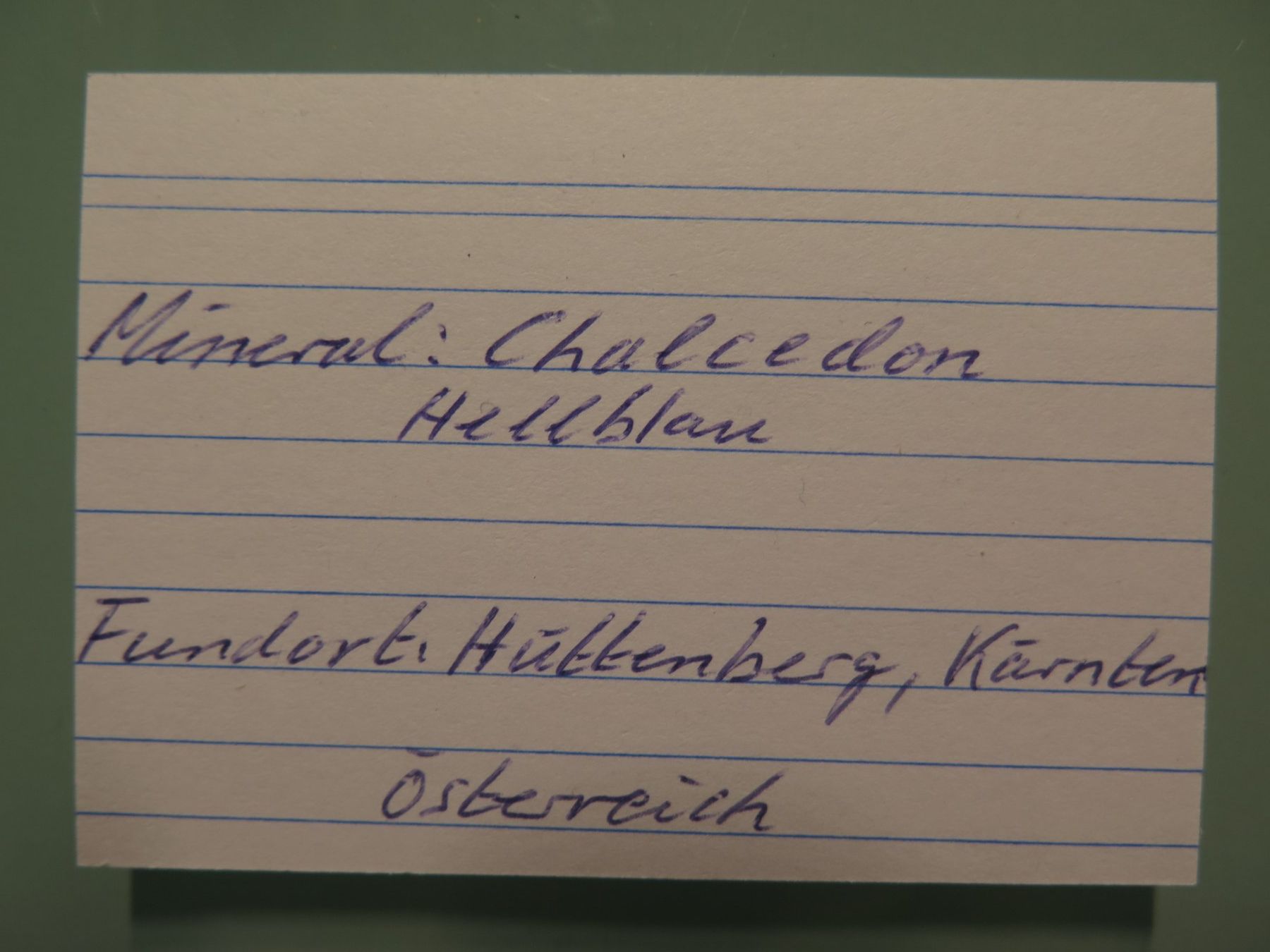 Mineralien & Heilsteine: Hellblauer Chalcedon von Österreich – Gebraucht aus Schaffhausen von Yamakana51L8736OQ8 8