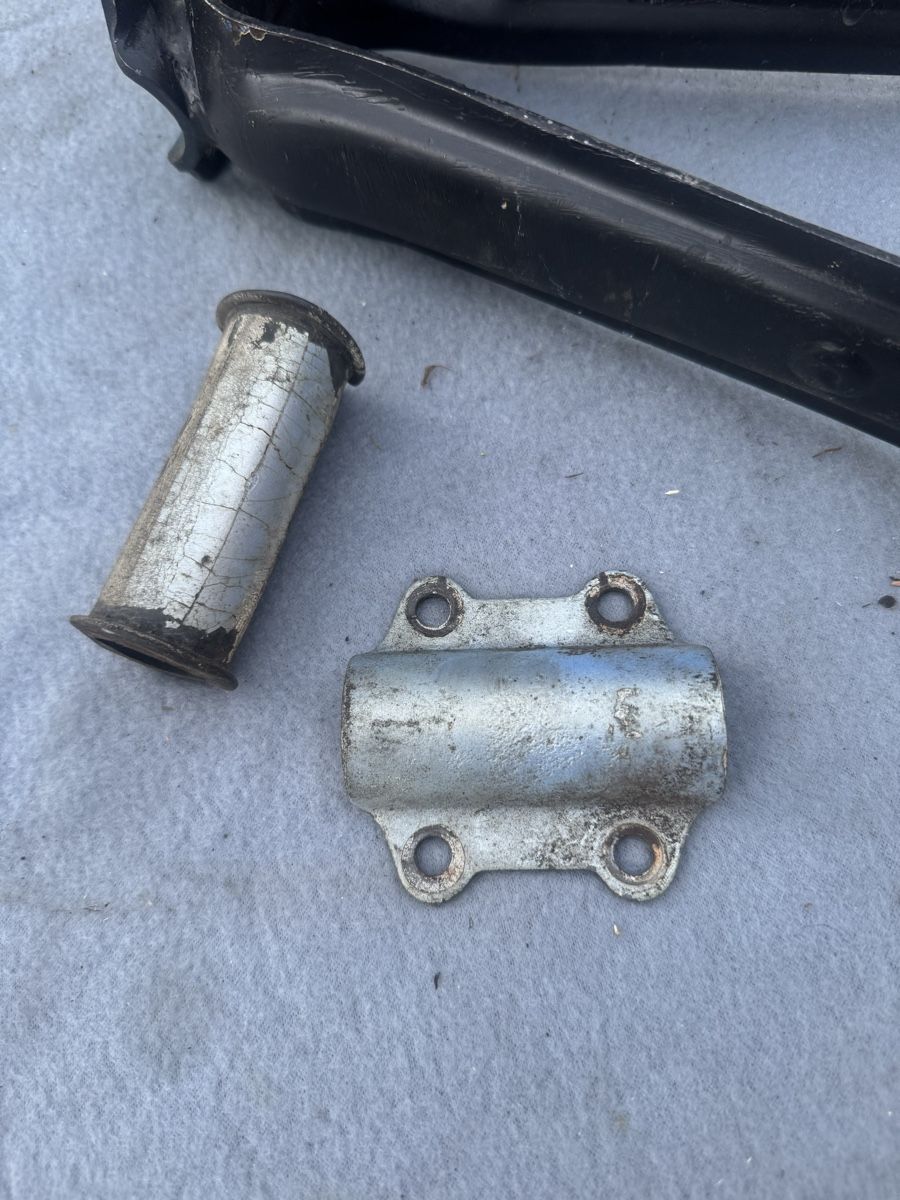 Puch Parti ricambio per ciclomotori: Puch Maxi S / X30 Schwinge ab 15.- – Usato da Leuggern venduto da Darwin016 1