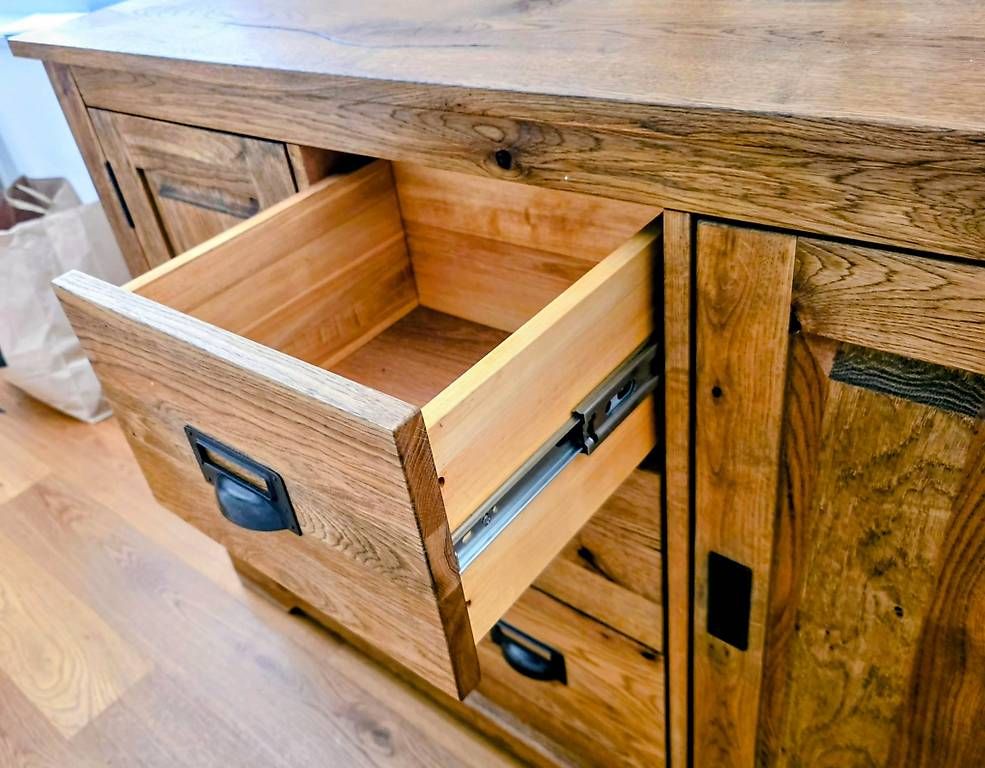 Cassettiere: Sideboard aus Massivholz Eiche – Usato da Zollikerberg venduto da Doris11362 1