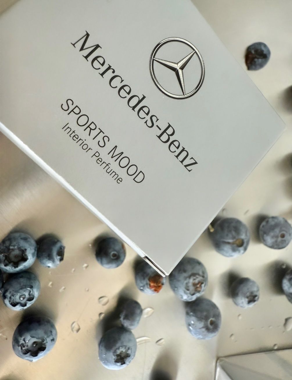 Profumi & Eau de Toilette: Mercedes-Benz Interior Perfume, 2x 15ml – Nuovo e nell'imballaggio originale da Zürich venduto da okarioto