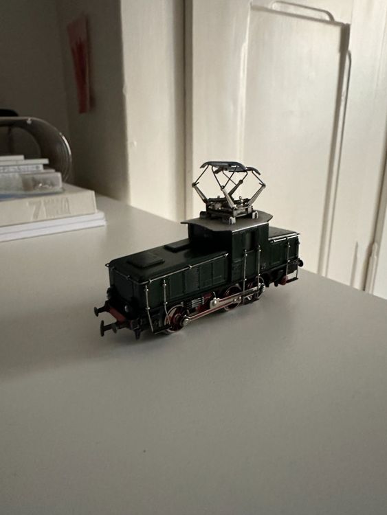 Locomotive Märklin HO E6302 – Manœuvre – Rouge – Occasion Sans Boîte