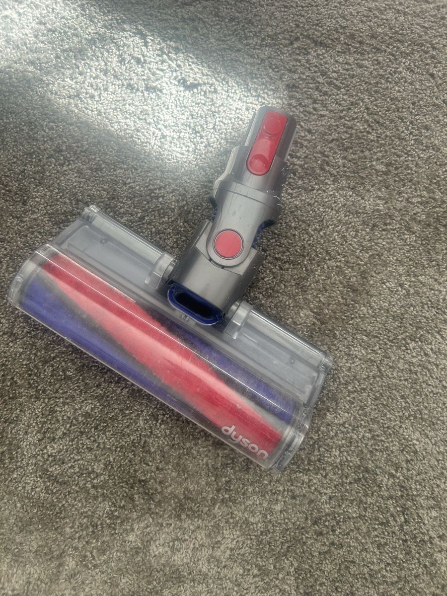 Dyson Aspirapolveri & Accessori: Dyson V6 Elektrobürste mit Softwalze – Difettoso da Horn venduto da aCtutoNR