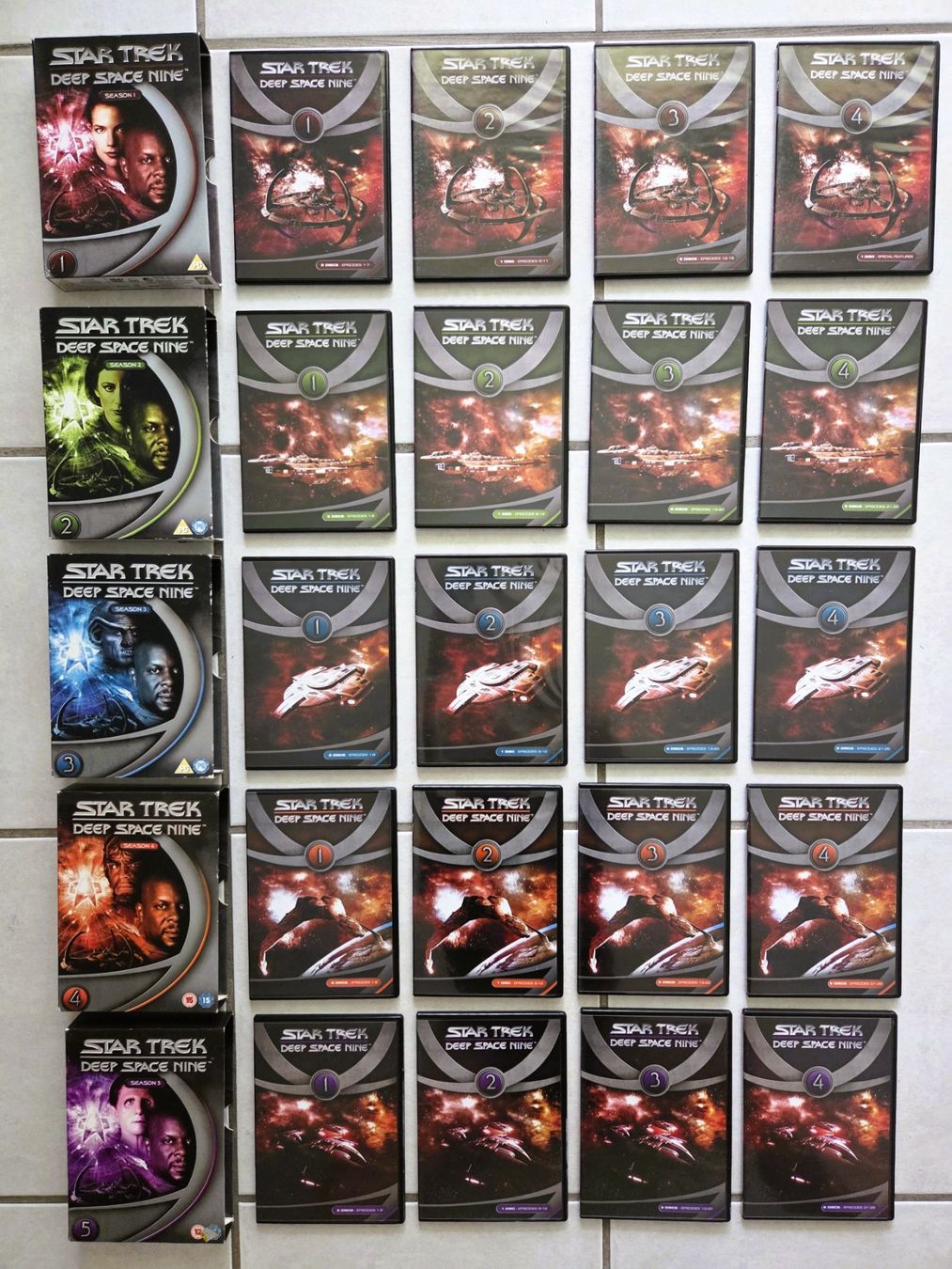 Tutti i DVDs: STAR TREK - DVD - SAMMLUNG - TOTAL 30 CD`s – Usato da Brüttisellen venduto da Nighttrain 1