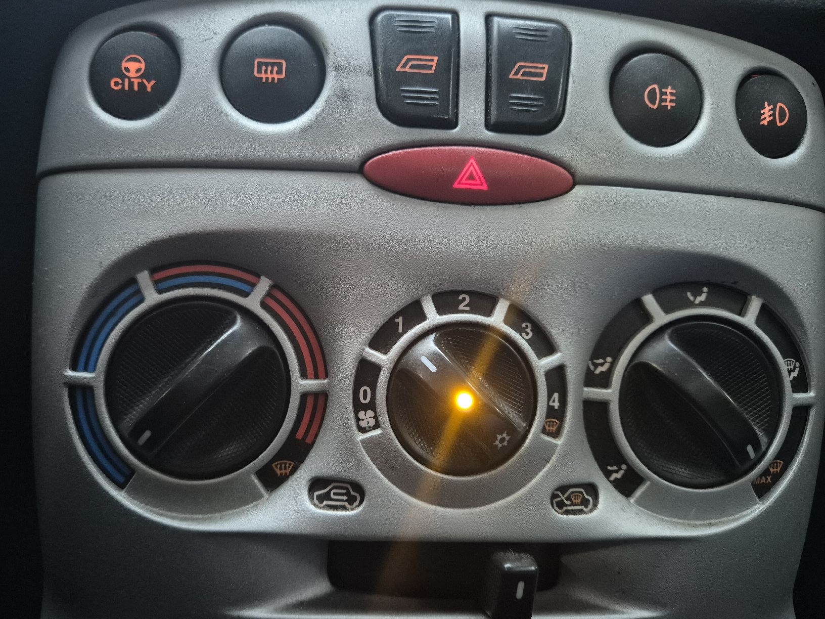 Fiat Autos: Fiat Punto 1.4 Sport – Defekt aus Seuzach von rjuc 5