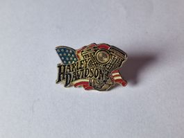 Harley Davidson Pin USA Flagge und Motor