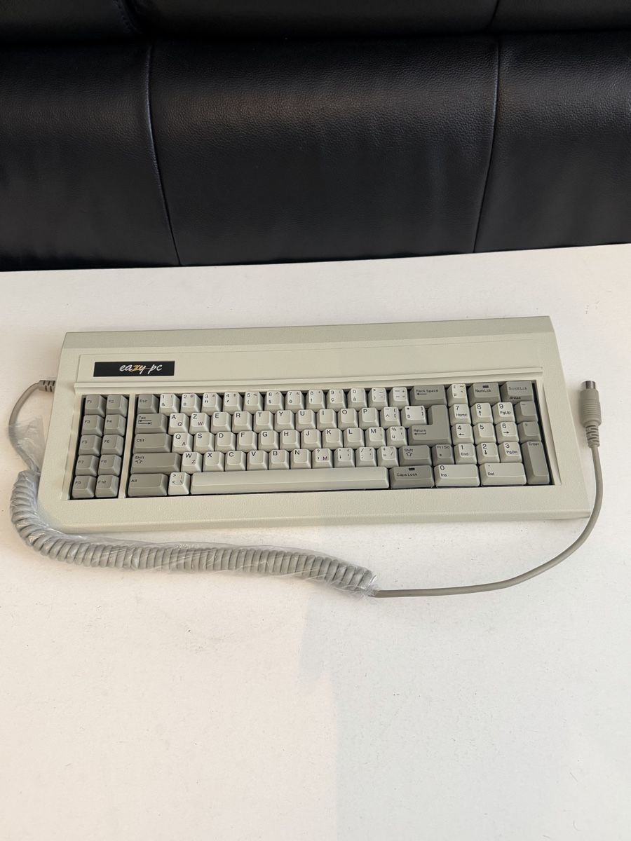 Tastiere: Zenith Z-150 Eazy PC Keyboard NOS État Exceptionnel – Usato da Genève venduto da sho_67qj