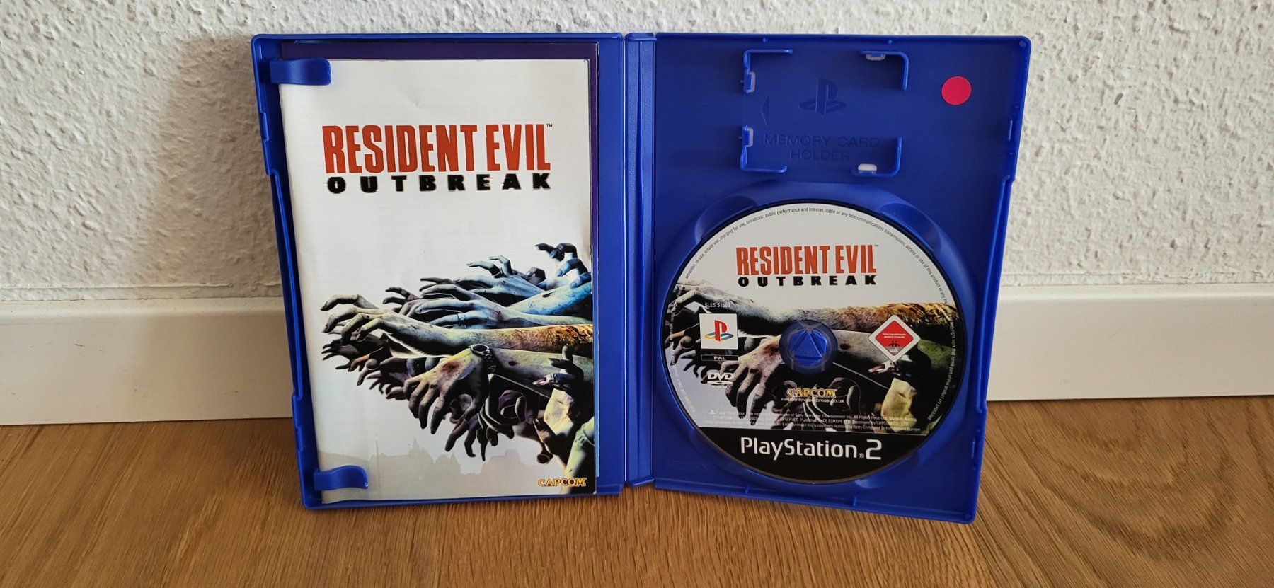 Sony Giochi: PS2 - Resident Evil Outbreak – Usato da Münsingen venduto da DigitaleSpielecke 2