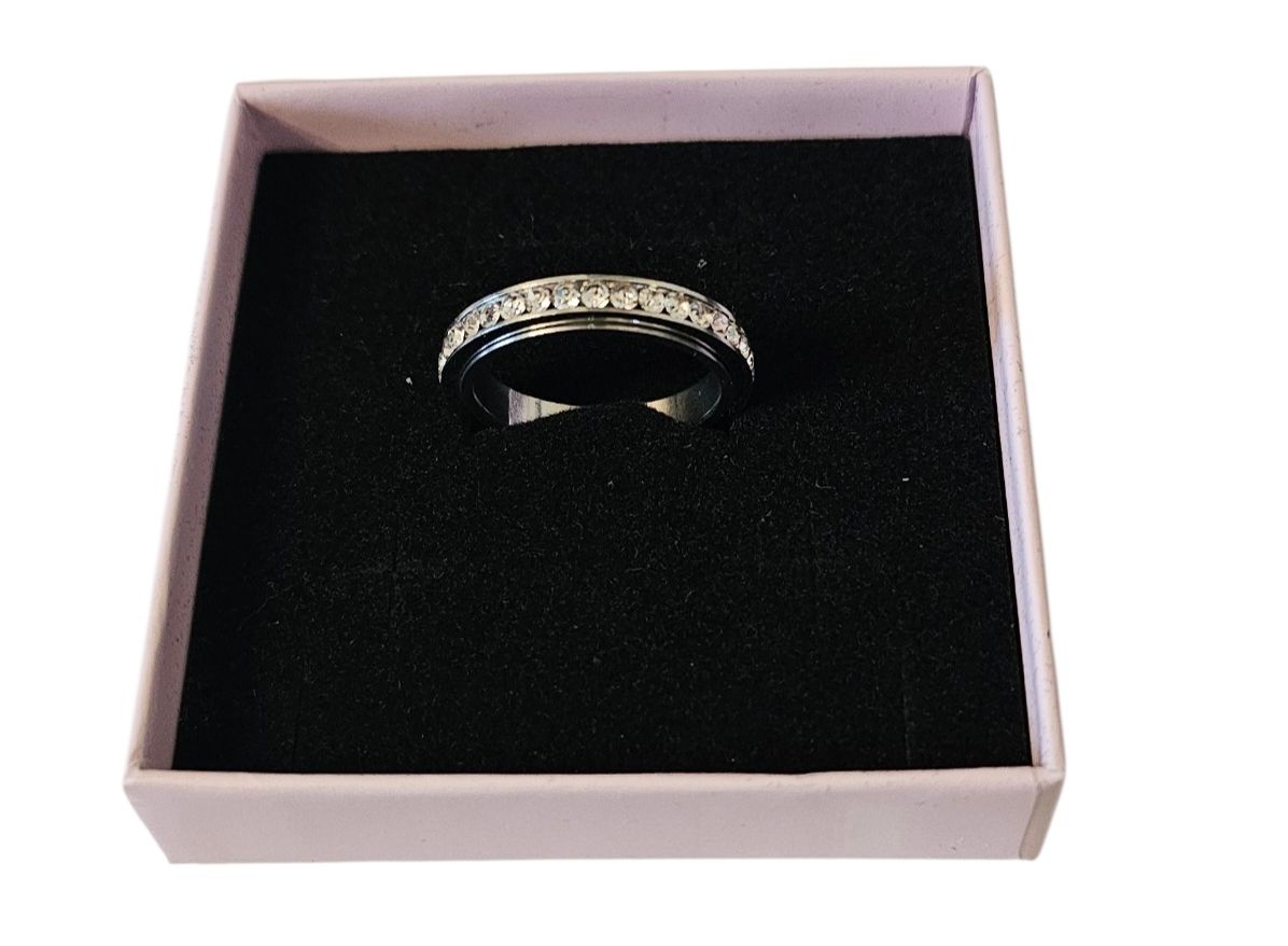 Anelli: Drehring mit synt. Strasssteinen Gr. 54 – Nuovo e nell'imballaggio originale da Langenthal venduto da SecondChanceShop