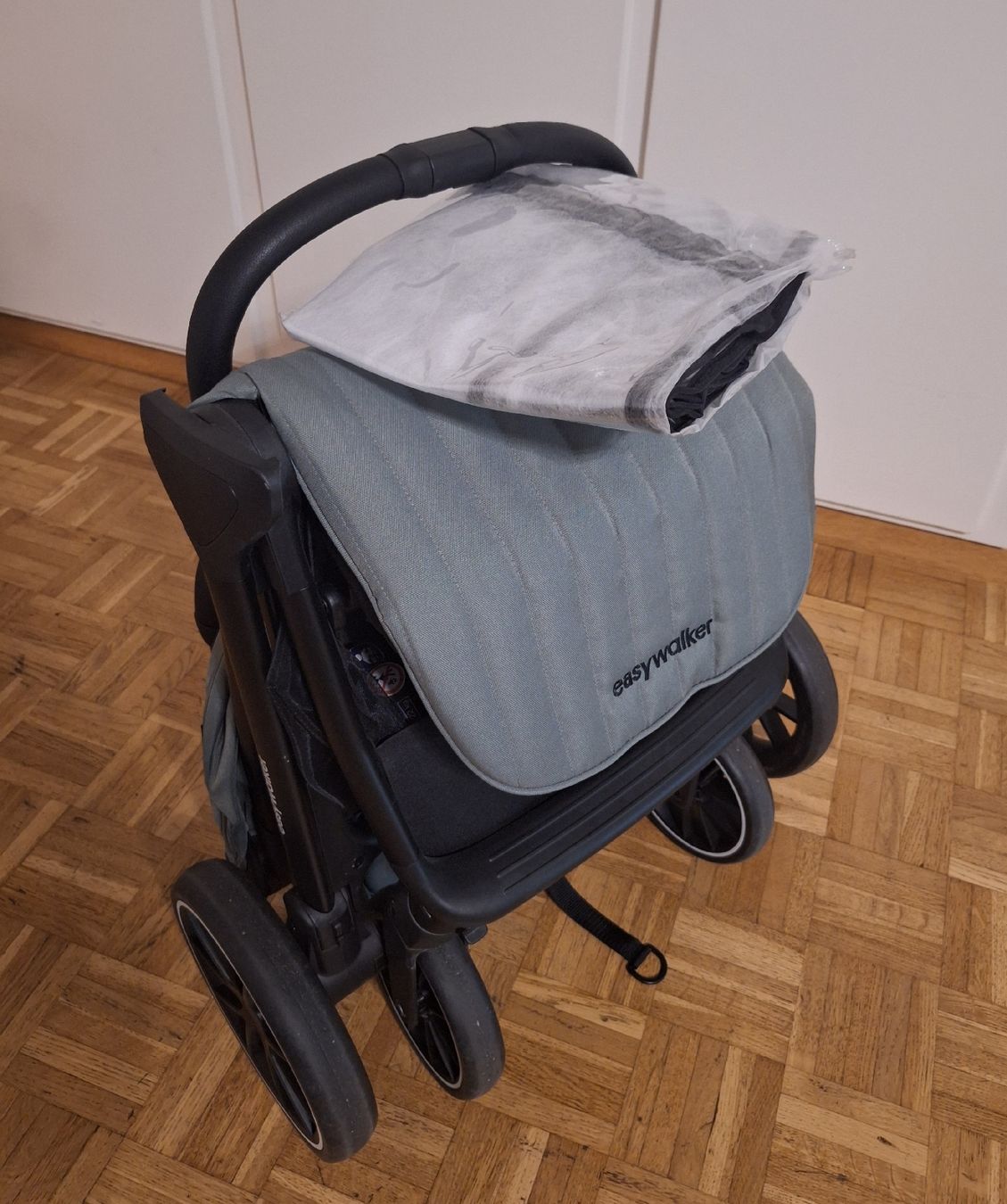 Easywalker Carrozzine: Easywalker Buggy Jackey 2 XL-agave green NEU – Nuovo (secondo la descrizione) da Urtenen-Schönbühl venduto da jne_mvm7 5