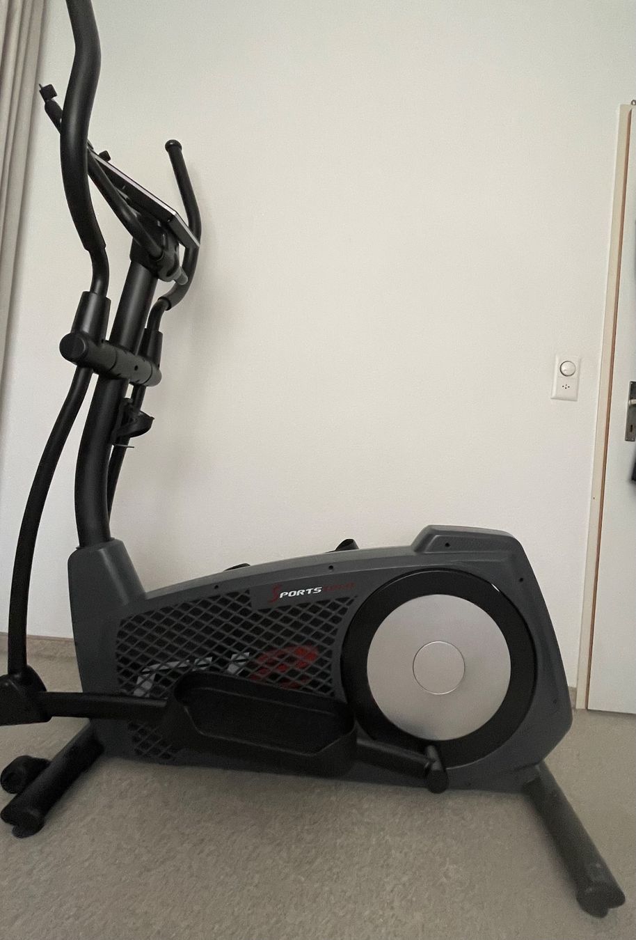 Hometrainer: Crosstrainer Sports Tech (Modell CX2) – Usato da Steinhausen venduto da noldii