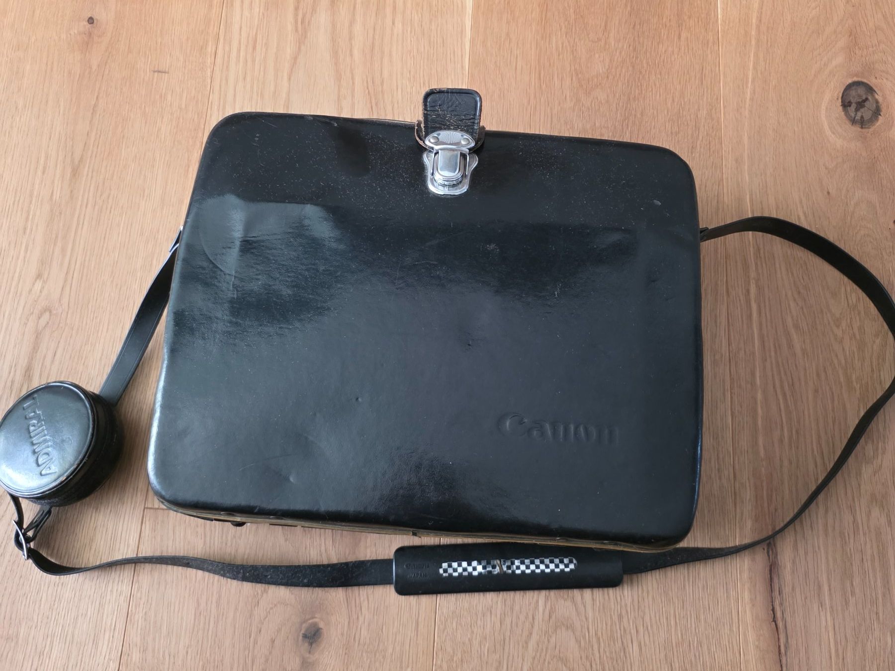 Canon Camcorder: Canon Super 8 Auto Zoom 518 – Gebraucht aus Volketswil von K.. 1