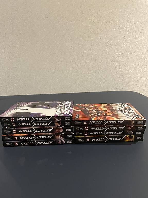 Fumetti: Manga Attack on Titan 26-34  – Usato da Breitenbach venduto da kus_fq9h