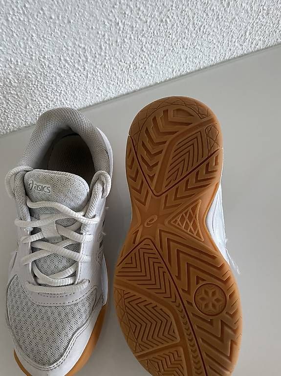 Asics Scarpe da uomo: Asics Sneaker Gr. 33.5 - Hallenturnschuhe - Athletik – Usato da Altendorf venduto da Elite-S 2