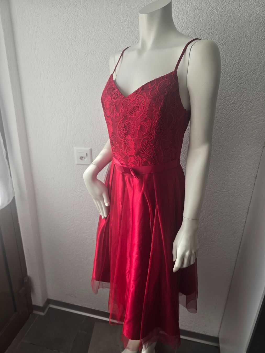 Kleider: Robe de Cocktail Rouge T-S – Gebraucht aus Les Verrières von kitel79 3