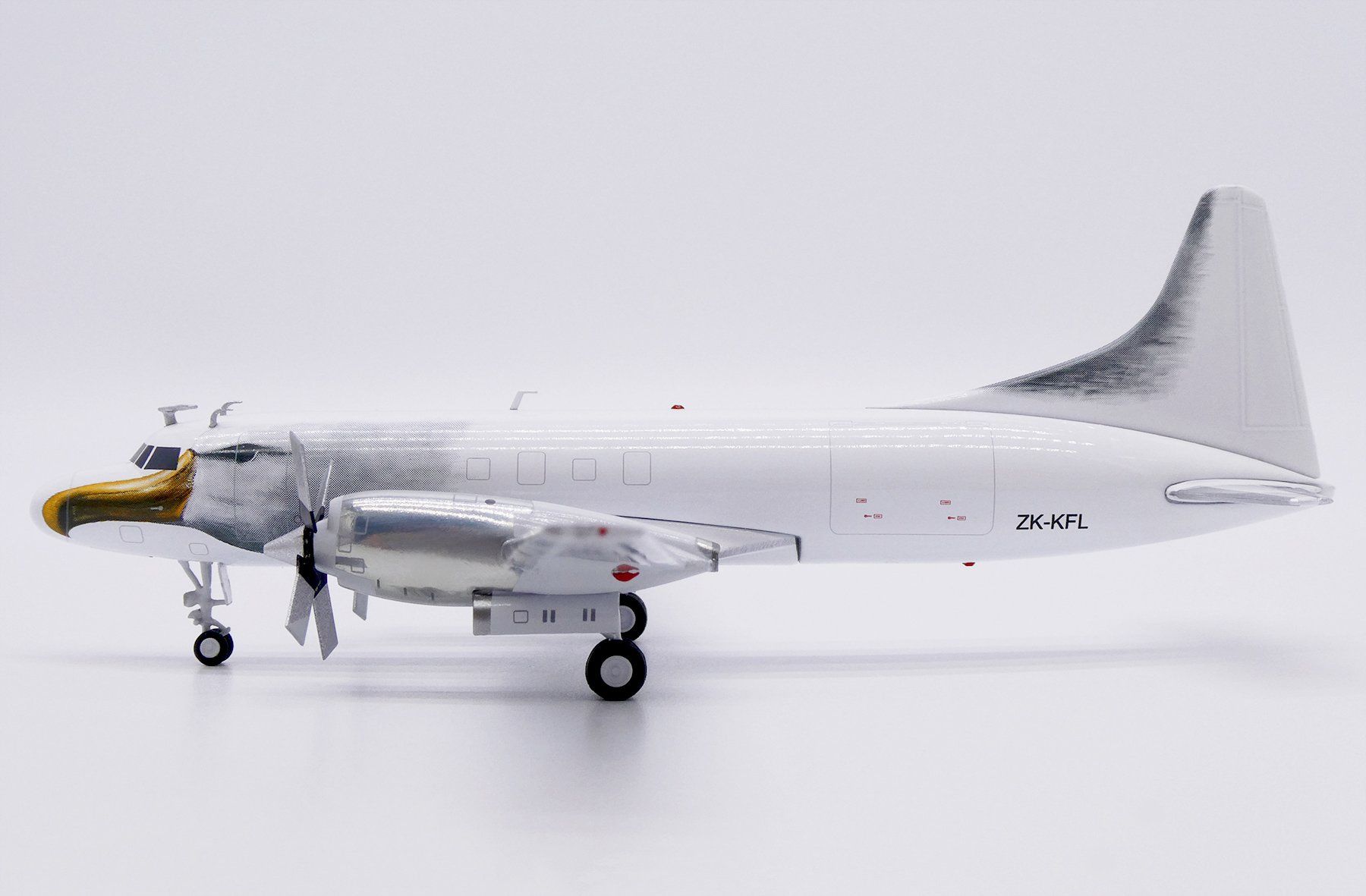Kit di modellismo & Modellini statici: ConvairCV-580 Air CHATHAMS – Nuovo e nell'imballaggio originale da Morges venduto da iljamuromez