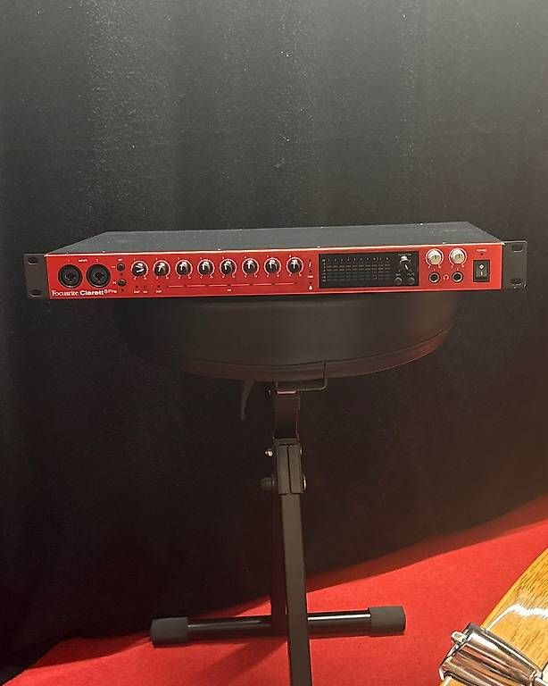 Focusrite Attrezzatura per studi di registrazione: Focusrite Clarett 8 Pre Thunderbolt – Usato da Winterthur venduto da cwa_2rtx