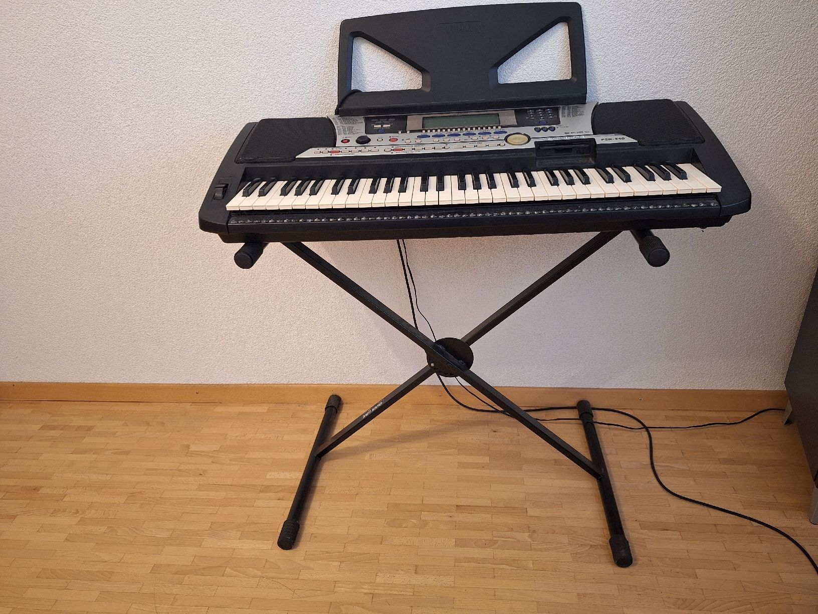 Strumenti musicali: Keyboard – Usato da Chur venduto da dddd94 1