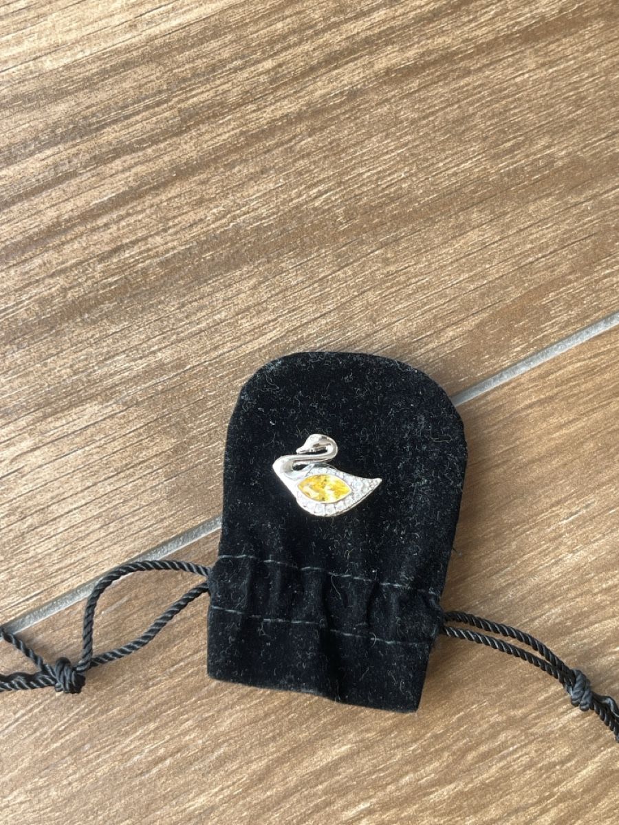 Swarovski Spille & Fermagli: Swarovski Schwan Pin Silbern – Nuovo (secondo la descrizione) da Mönchaltorf venduto da pel_2dtj