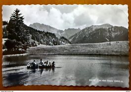 Châtel St. Denis - Les Paccots - Enfants barque sur le lac