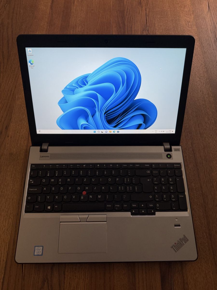 Lenovo Notebook: Notebook - Lenovo ThinkPad E570 - Ab 1 Fr..!  – Usato da Zürich venduto da ersel