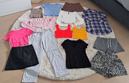 Kleiderpaket Gr. XS, 22-teilig, alles top Zustand