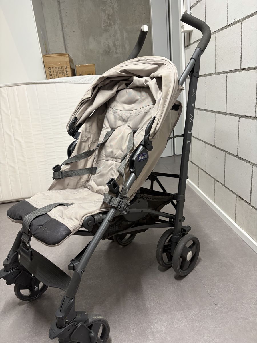 Chicco Kinderwagen: Kinderwagen Chicco LiteWay beige gebrauchter Zustand – Gebraucht aus Ipsach von Can3250