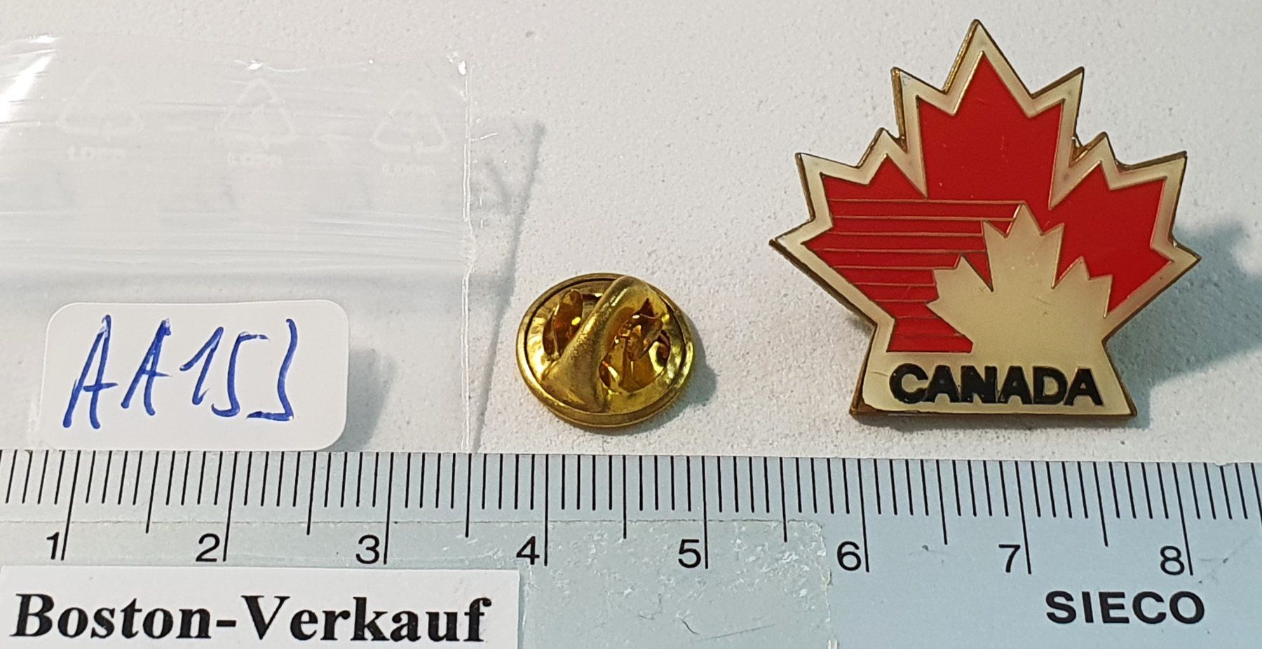 Placchette & Badge: AA153 - Pin Canada  Kanada – Difettoso da Reinach BL venduto da Boston-Verkauf 1