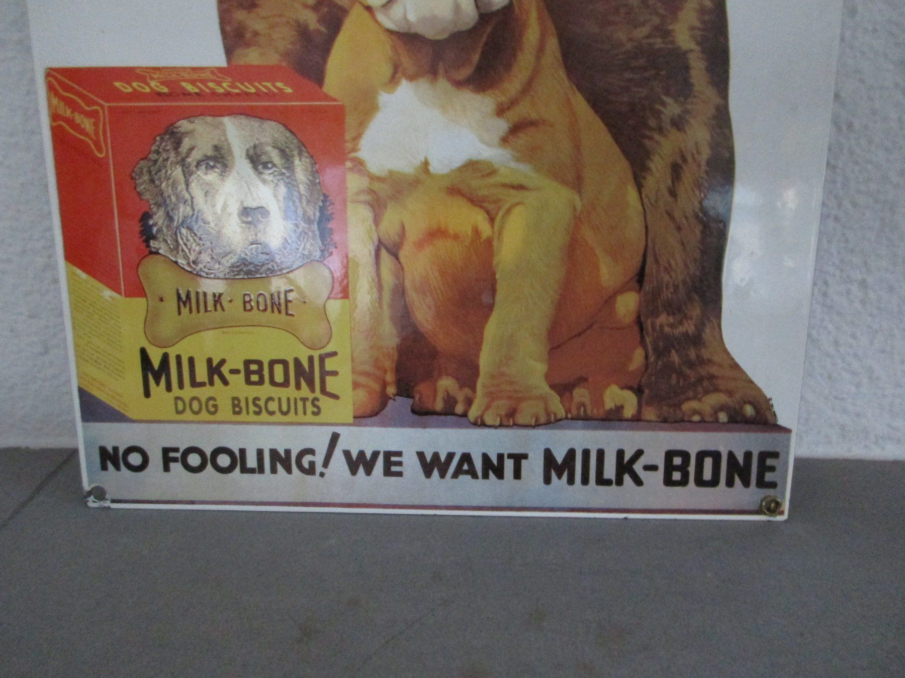 Schilder: Blechschild Milk-Bone Dog Biscuits 1950er – Gebraucht aus Mels von wisteg 2