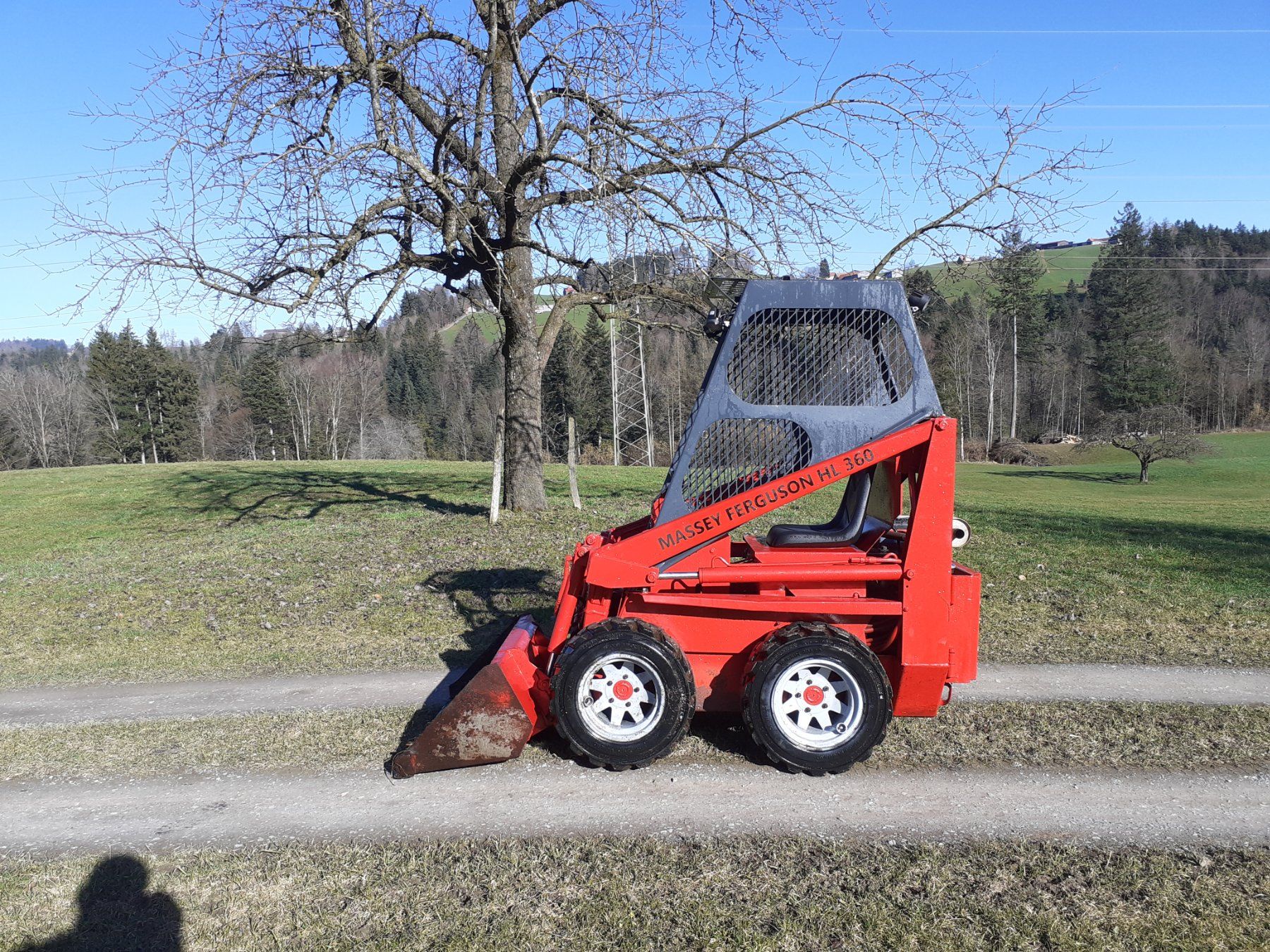 Gehl Caricatori: Kompaktlader Gehl HL 360 – Usato da Herisau venduto da TTR10900